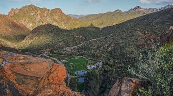 Luxurious all-inclusive resort Castle Hot Springs in Arizona: hot springs, canyon hikes, unique spa, and magnificent desert landscapes