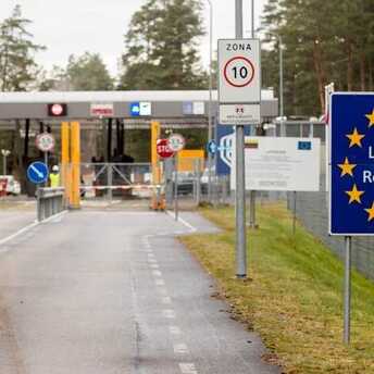 Lithuania demands all cars with Russian license plates be taken out of the country