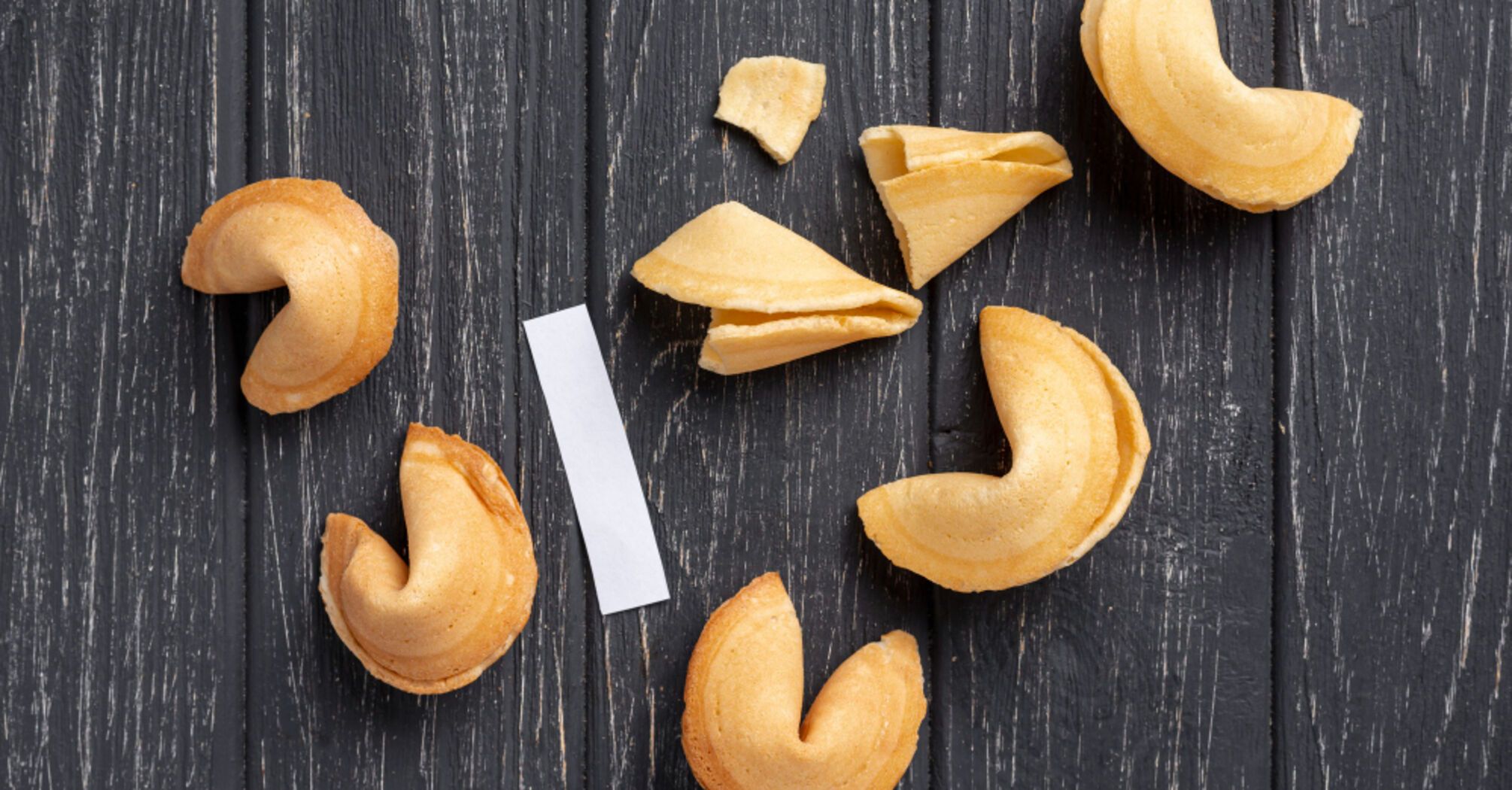 Try fortune cookie: how to cook these simple snacks