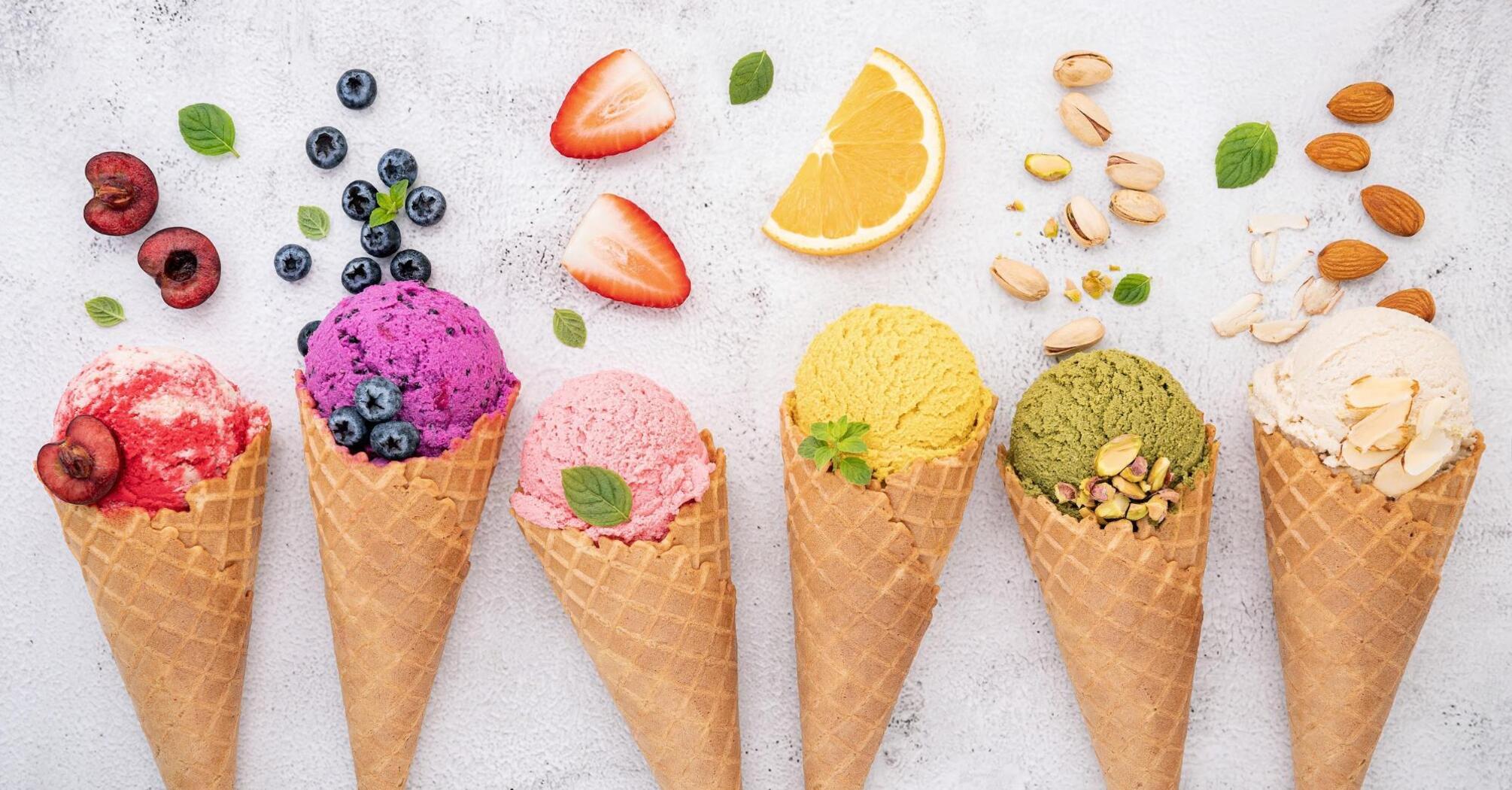 Several types of new delicious ice cream