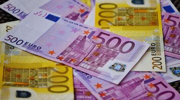A list of countries that use the euro but are not members of the European Union