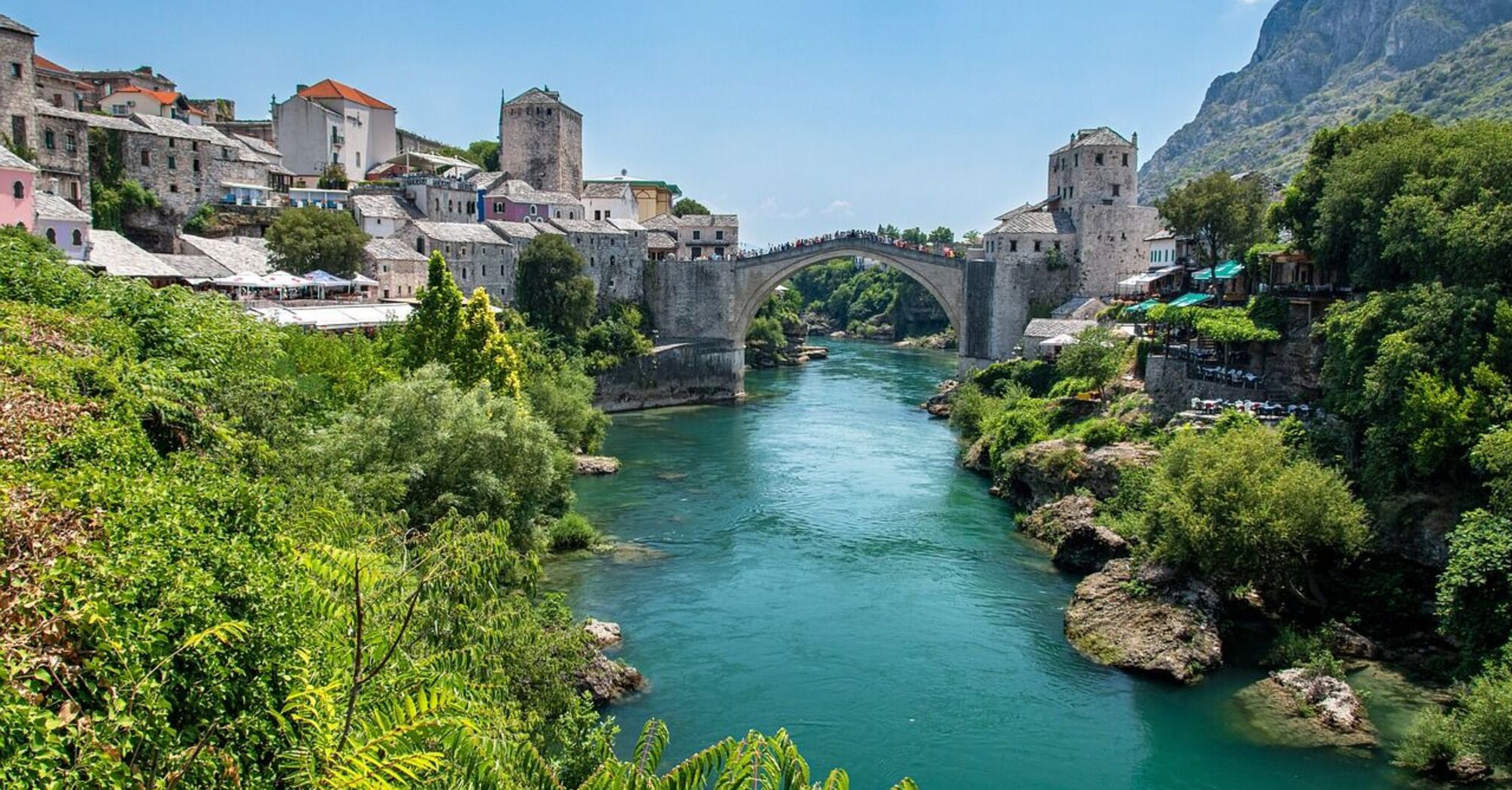 Don't open windows or ask about ethnicity: avoid these mistakes when traveling to Bosnia and Herzegovina