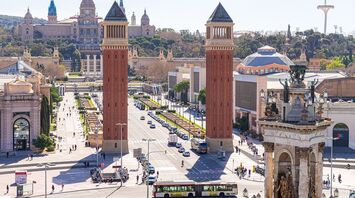 The best neighbourhoods and hotels in Barcelona: Nightlife fans, architecture lovers and families with children will definitely be interested