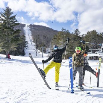 Best Ski Resorts in New York State. Places for winter recreation and activities in the Empire State