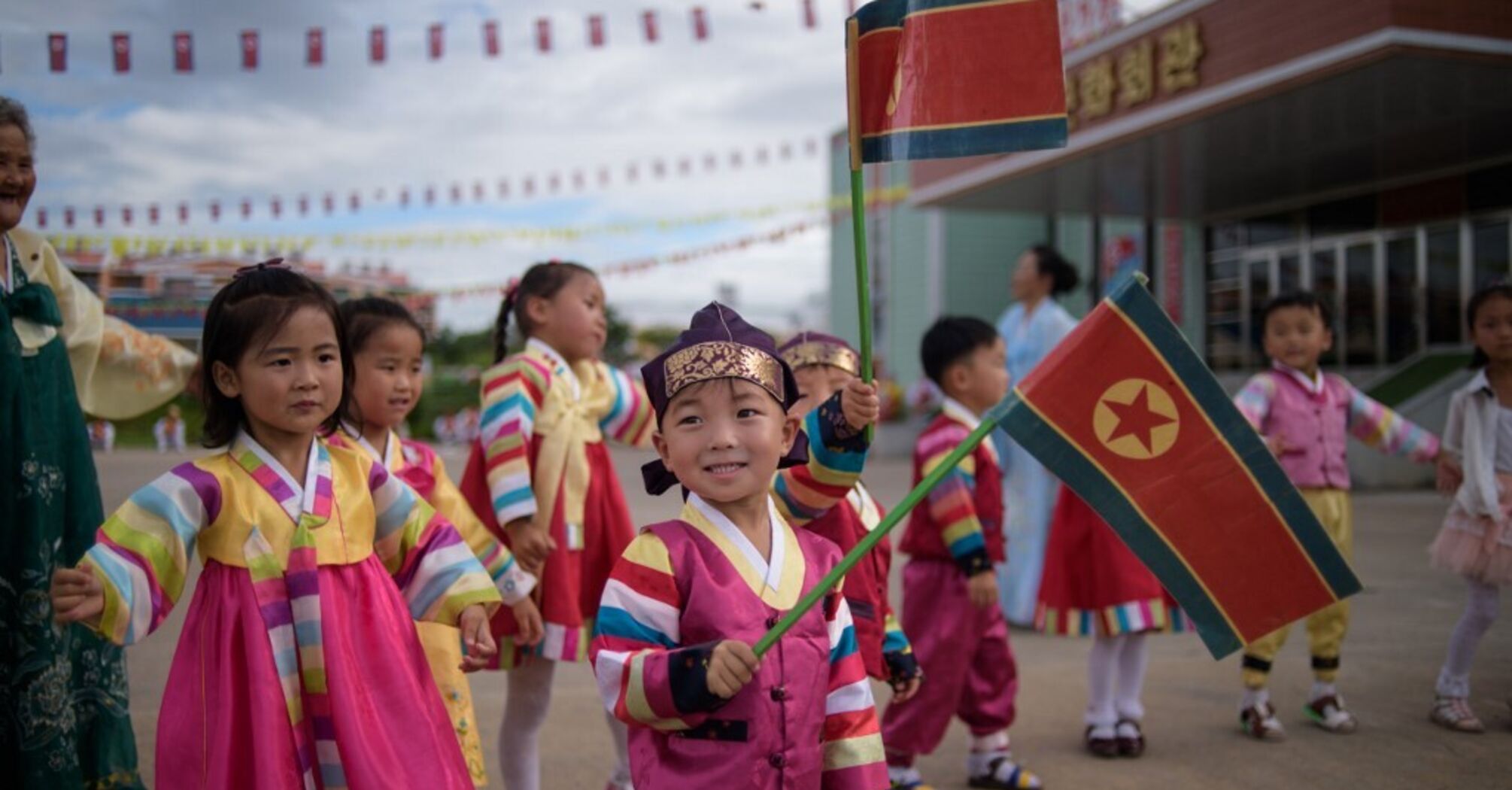Wealthy South Korea has the lowest birth rate in the world reasons given