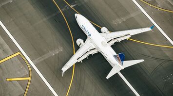 Two passengers forced a United Airlines plane to make an emergency landing in the state of Maine: the reason