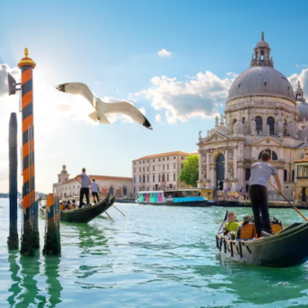 What will the weather be like in Venice in March 2024