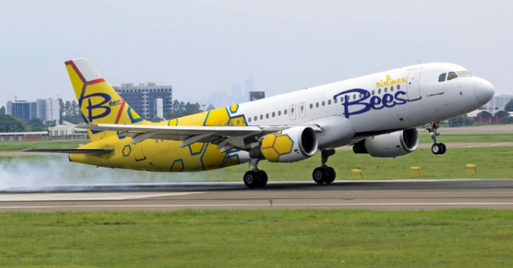 A new competitor among air carriers: Bees Airlines operates its first flights in Romania