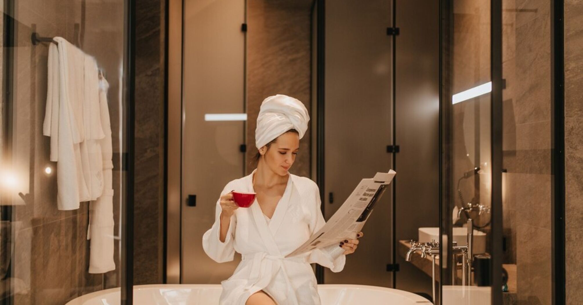 Slippers or bathrobes: what to take with you from the hotel