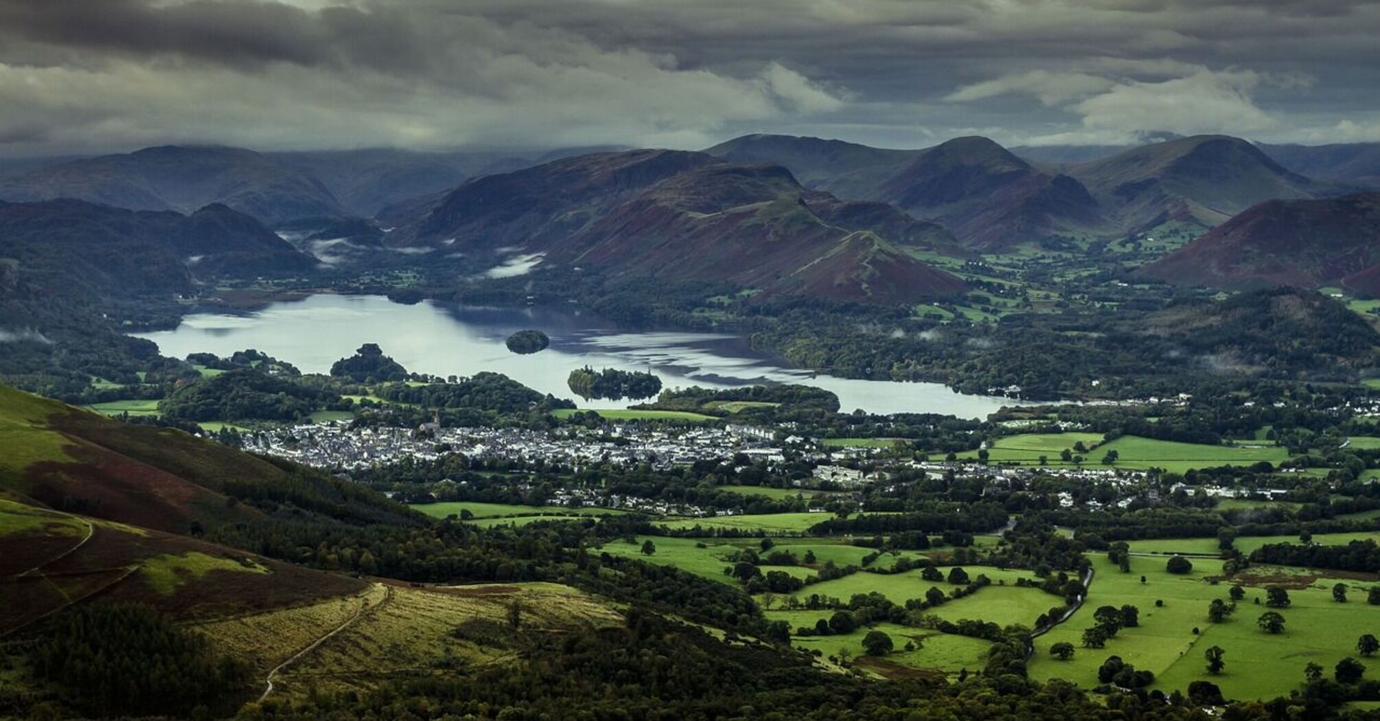 Lake District: tourists by car are asked to make a request