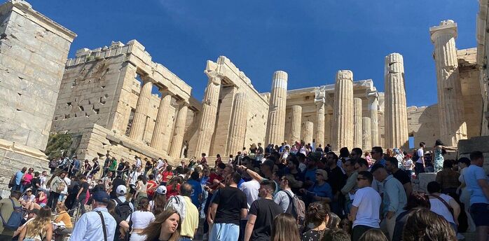 Under the Hellenic sun: the best luxury places for tourists in Greece