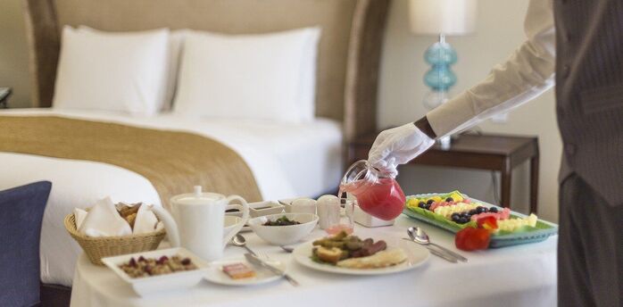 "They left us a bottle of Prosecco": Woman shares her trick for getting free snacks at hotels