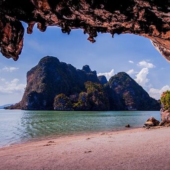 From unique temples to paradise beaches: Impressive places in Thailand