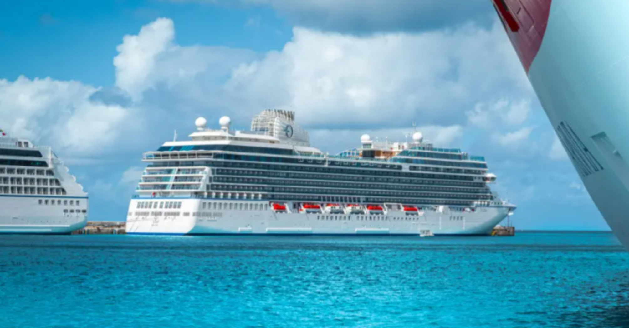 The luxury cruise ship Vista Oceania