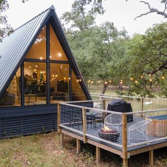 Top 9 cabins for rent in Texas: from chic cabins for two and beautiful homes with hot tubs to gorgeous country cottages