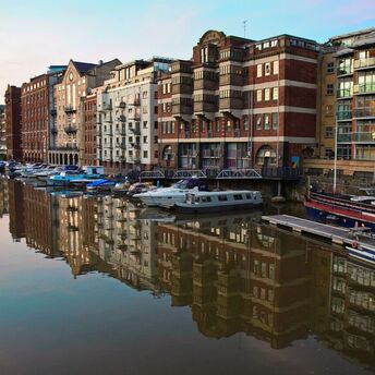 Top 12 luxury hotels in Bristol: experience maximum comfort and luxury