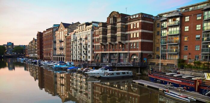 Top 12 luxury hotels in Bristol: experience maximum comfort and luxury