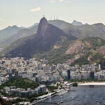 Rio de Janeiro's best neighborhoods for tourists and the hotels to stay in for beach activities, nightlife and extended stays