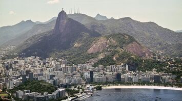 Rio de Janeiro's best neighborhoods for tourists and the hotels to stay in for beach activities, nightlife and extended stays
