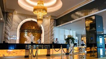 Luxurious reception on the ground floor of the hotel