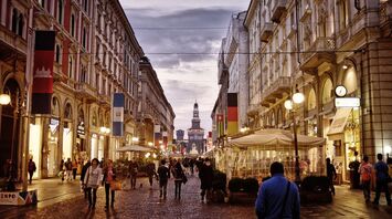 Top 8 awesome Airbnbs in Milan: from a minimalist studio with a sunny terrace to a glamorous apartment in a trendy neighborhood