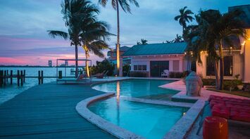 Oceanfront vacations: Top 9 Miami resorts with golf courses, tennis courts and glamorous parties