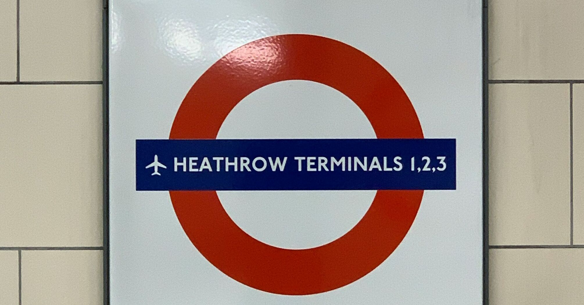 heathrow terminal signage