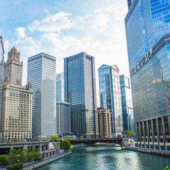 Shot at the location where Wacker Drive bends near State Street. The Tump Tower and Jewelers Building are seen.