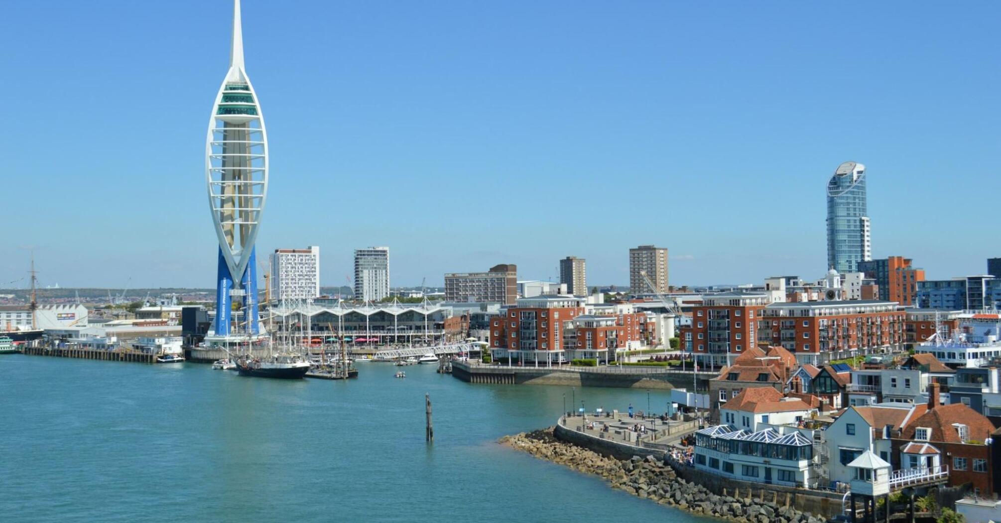 Skyline of Portsmouth featuring Spinnaker Tower and harbor
