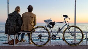 A tranquil evening by the lake admired by the couple