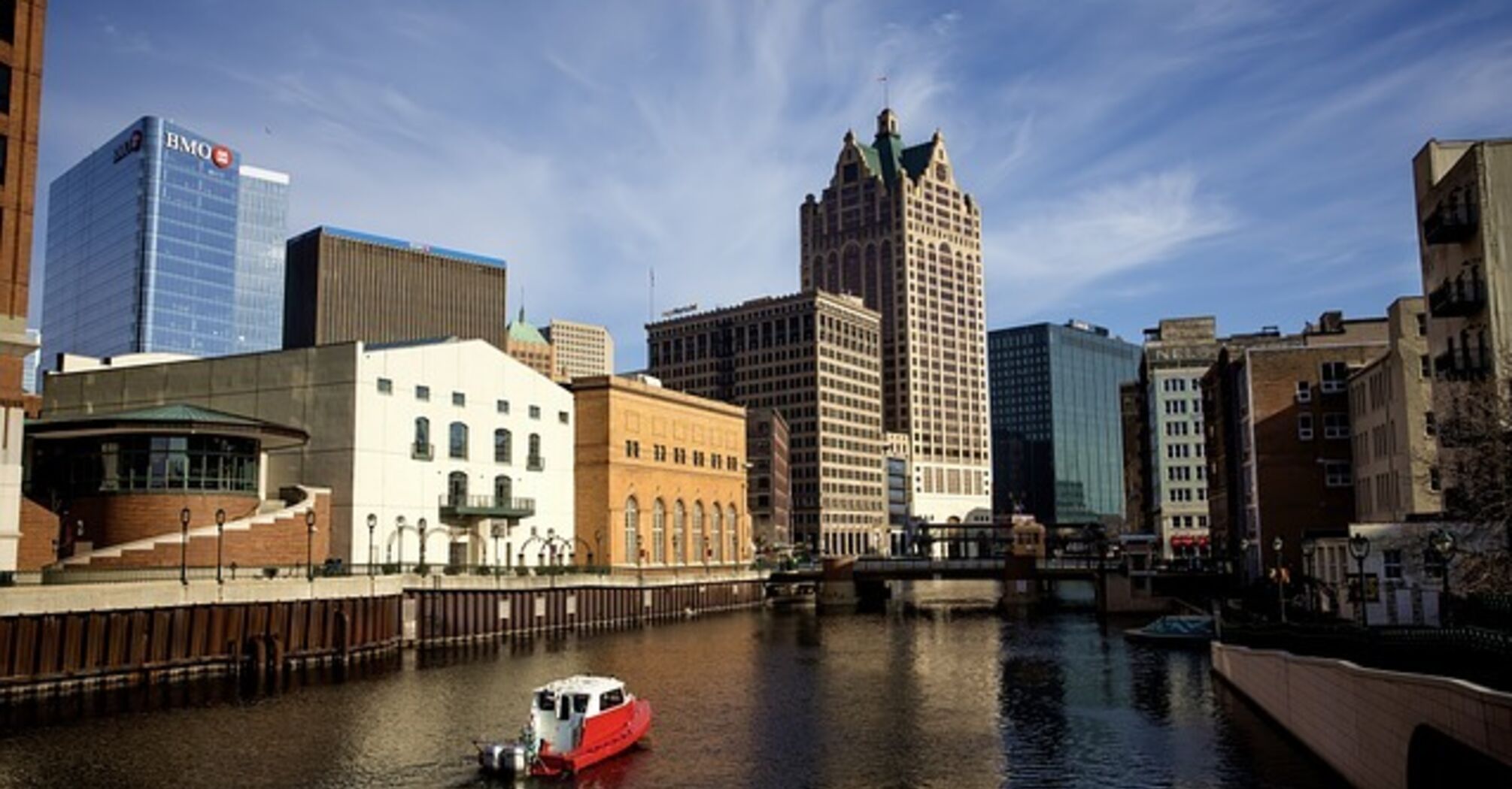 10 Milwaukee hotels for every taste and budget