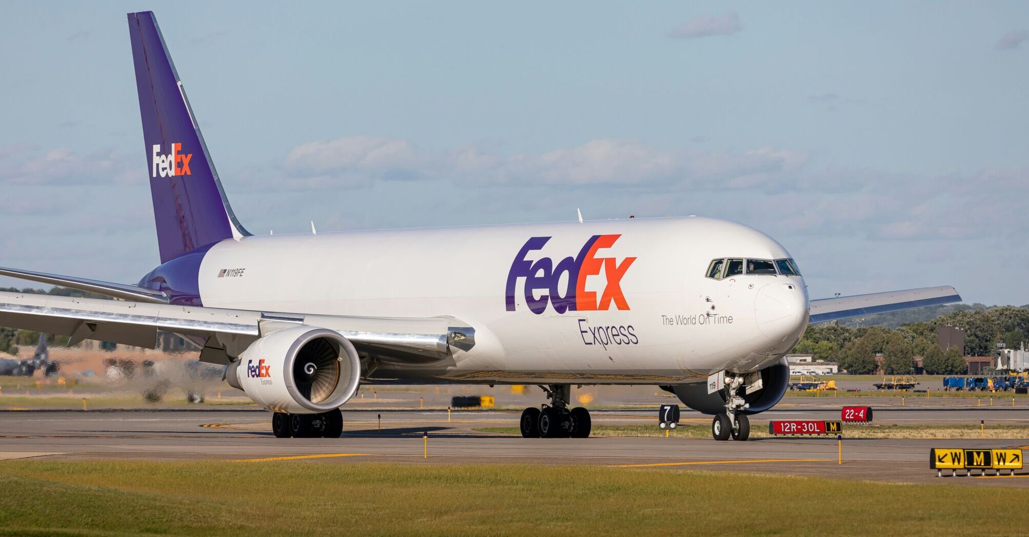 A FedEx 767 taxiing to cargo area at MSP.