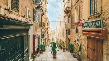 Sunday morning in Valetta, Malta