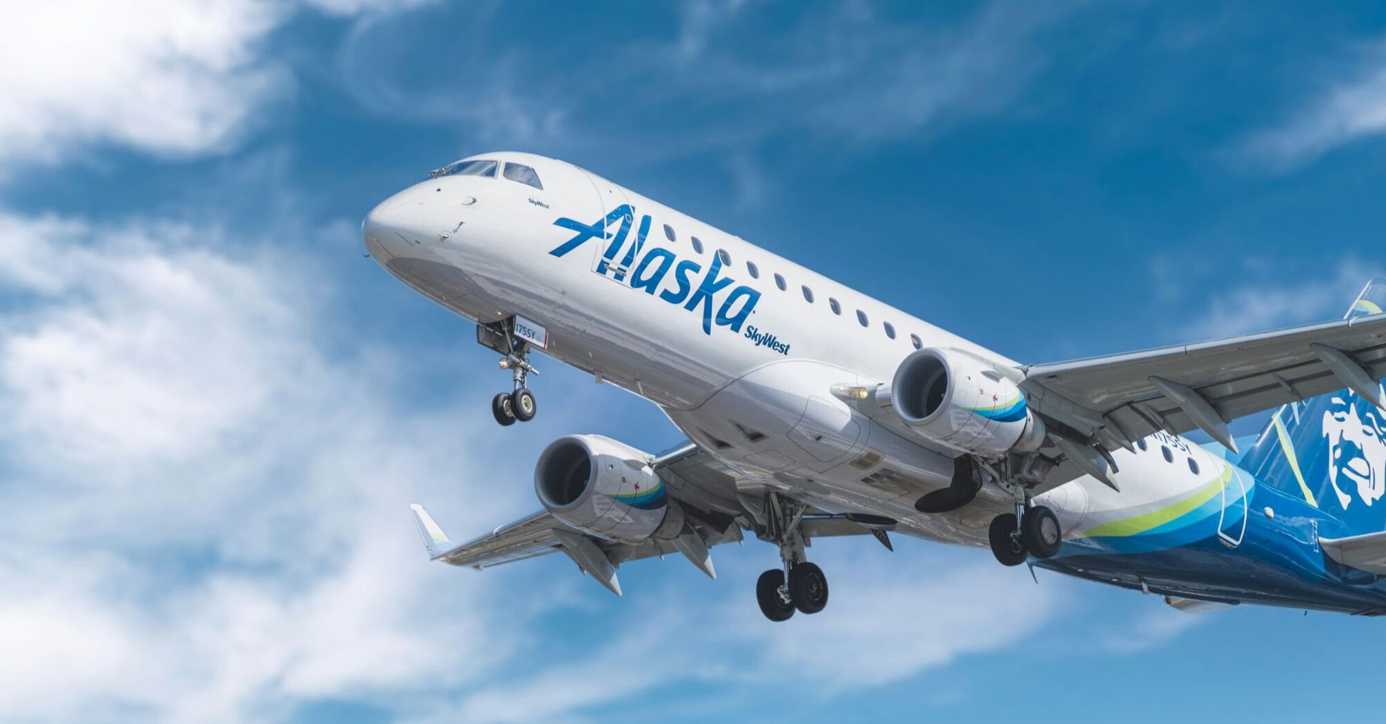Alaska Airlines Embraer ERJ-175