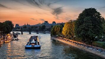 Boat tour on Seine river in Paris