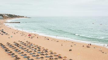Peaceful Praia do Túnel in Albufeira, Algarve Portugal