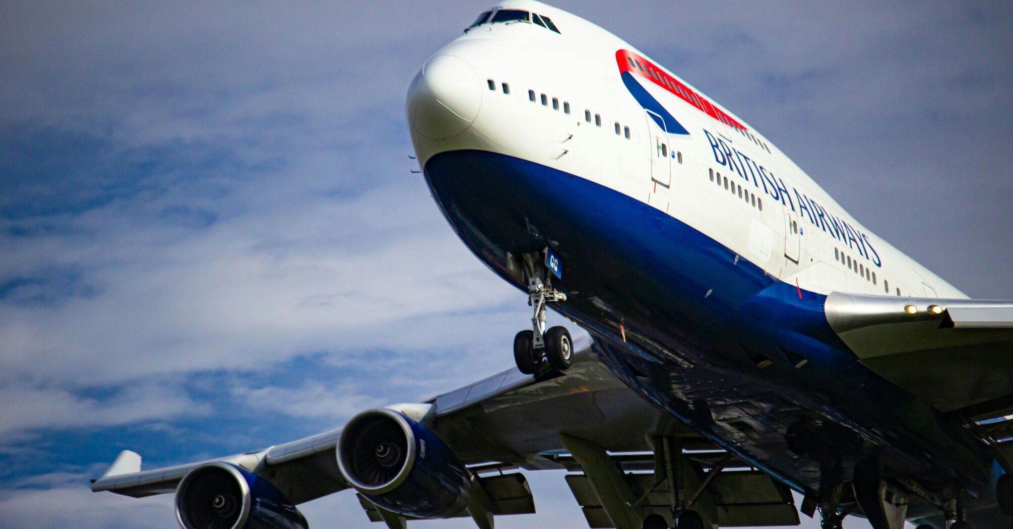 British Airways 747 on final 27L at Heathrow