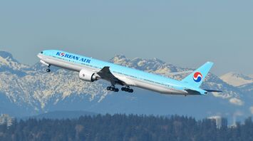 Korean Air 777 departing Vancouver
