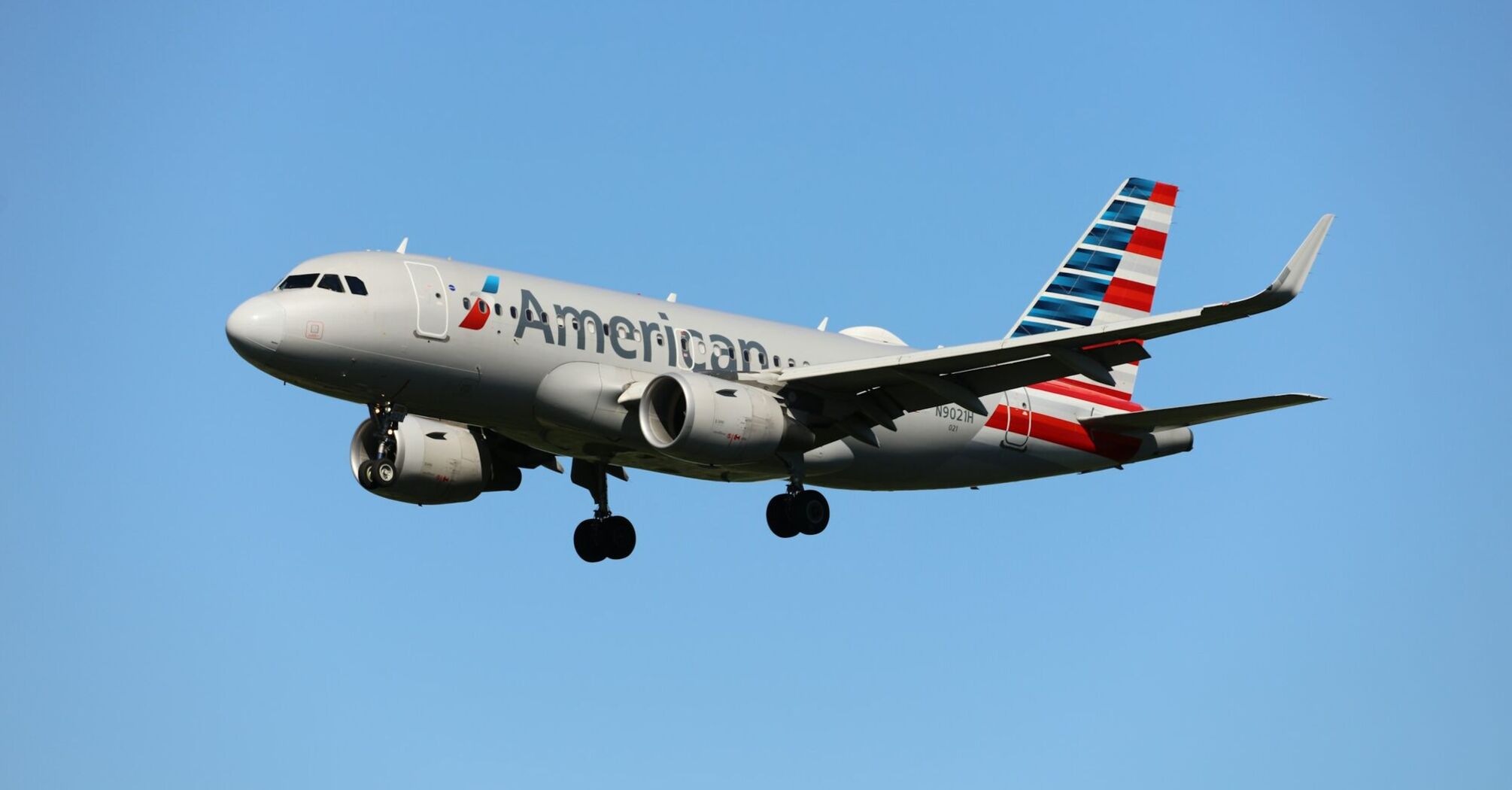 American Airlines plane in flight approaching landing