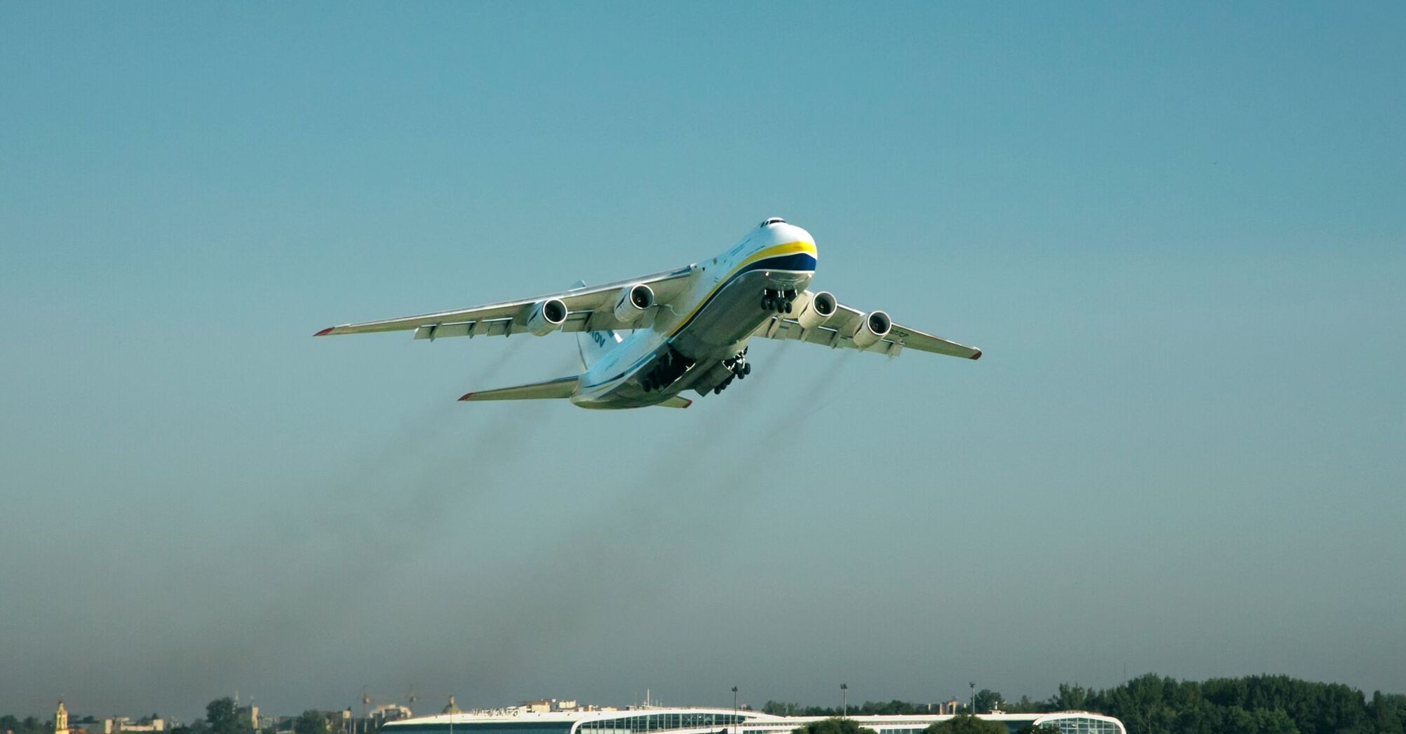 Heavy Bird Antonov. Ukrainian Made An-124