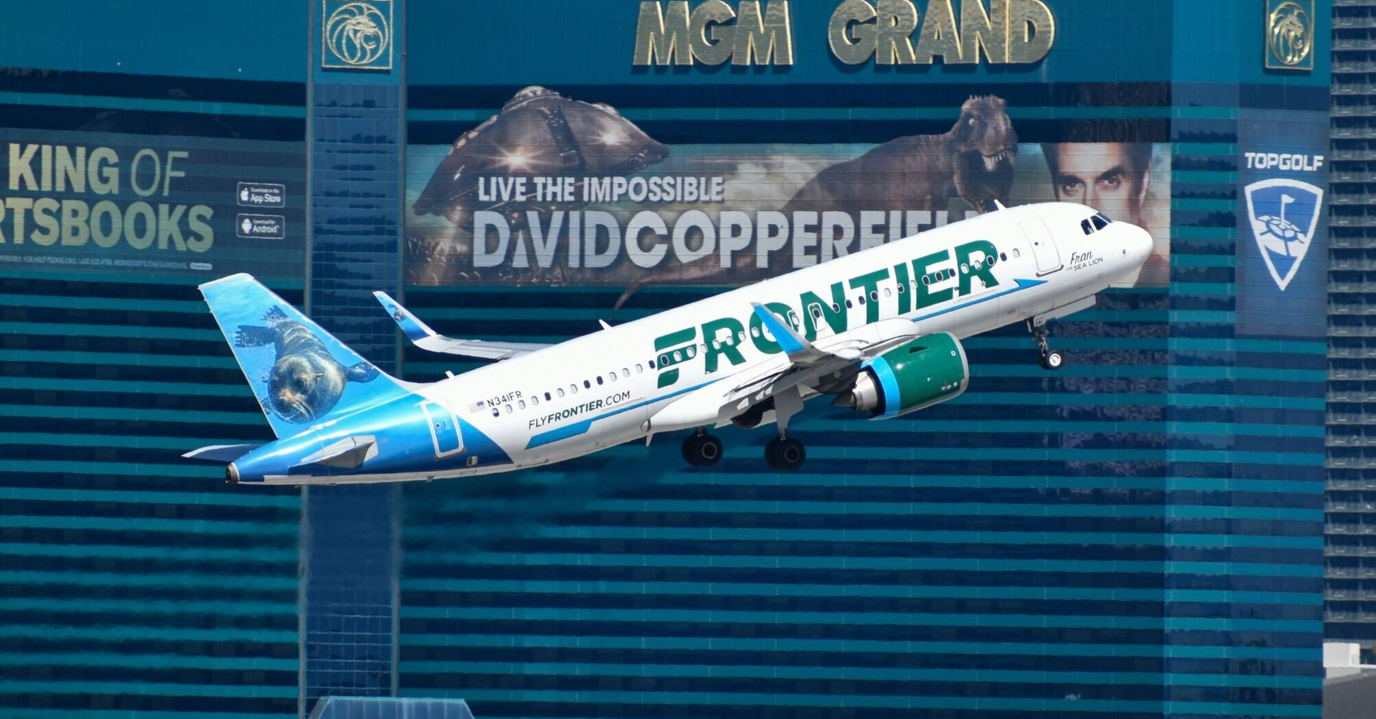 Frontier Airlines A320neo departing Las Vegas