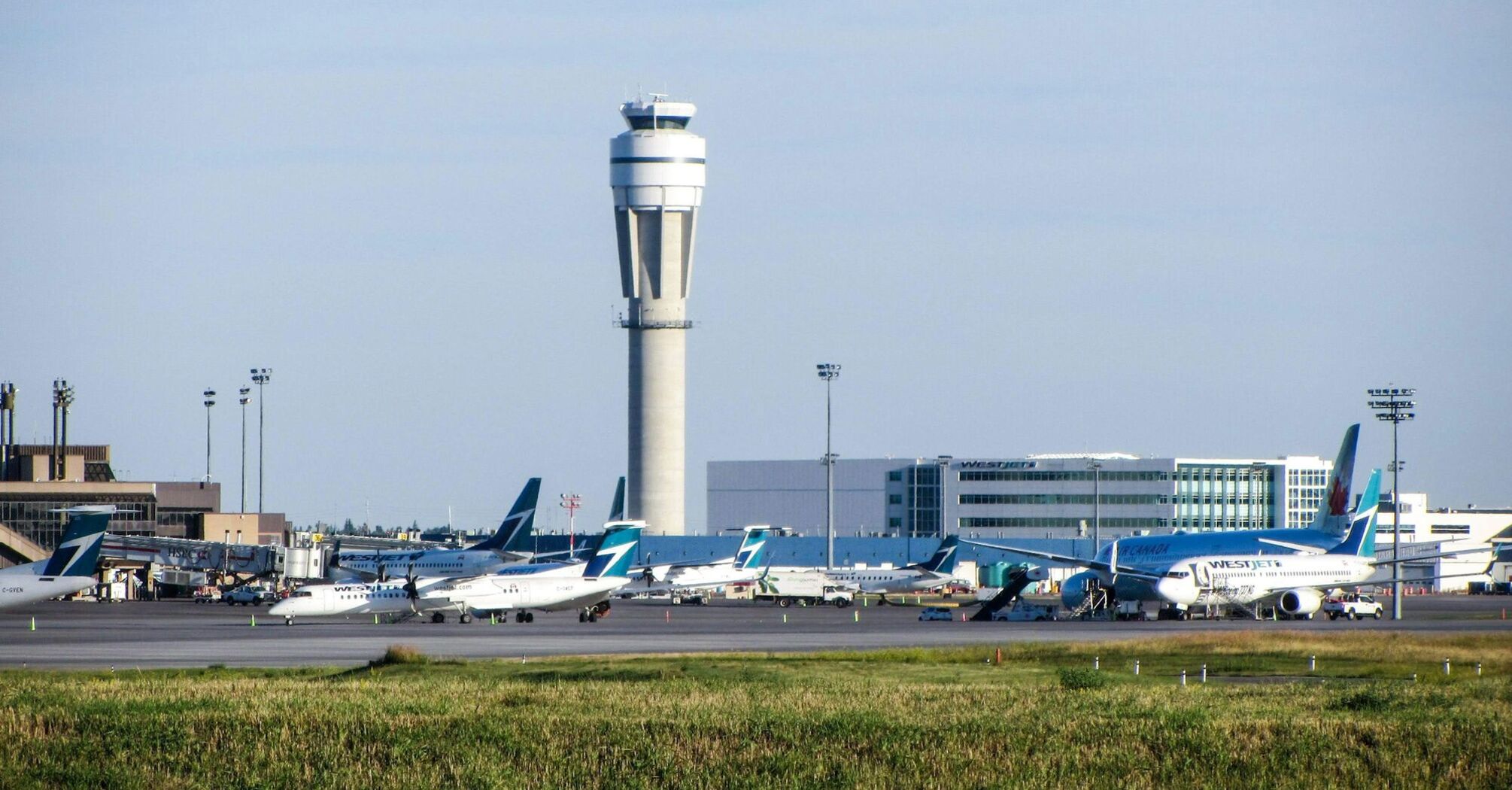 WestJet planes grounded at Calgary airport