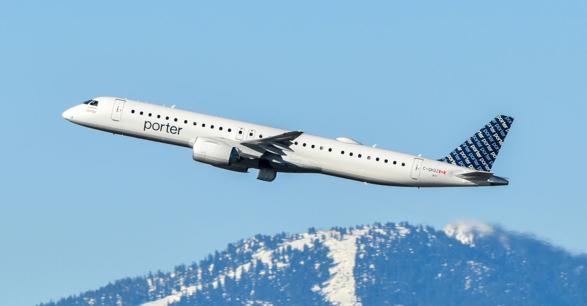 Porter Airlines E195-E2 departing Vancouver