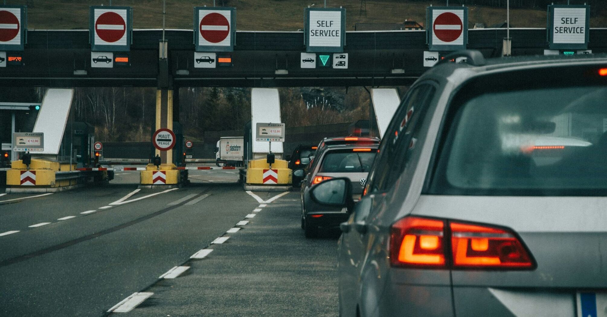 Cars waiting in line at an Austrian toll station