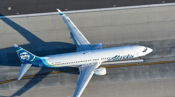 Alaska 737 Departing Los Angeles