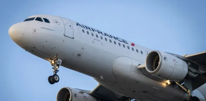 Air France Airbus approaching for landing