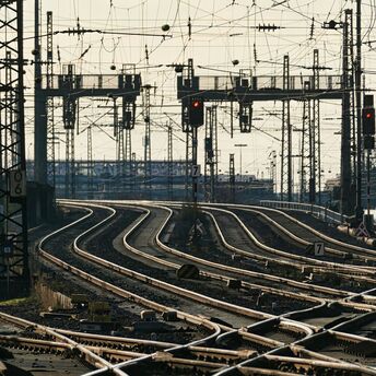 Complex rail junction