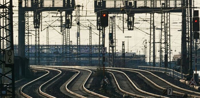 Complex rail junction