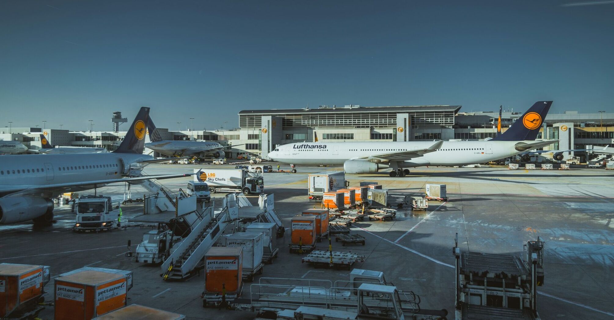 Lufthansa aircraft at Frankfurt Airport with ground services in operation