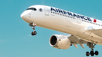Air France aircraft preparing to land